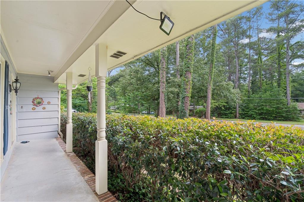 441 Village Green Court SW