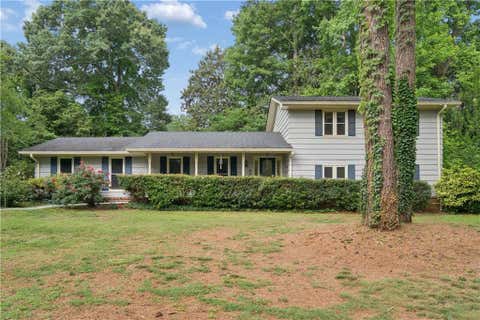 Homes For Sale - 441 Village Green Court<br/> Lilburn, GA 30047