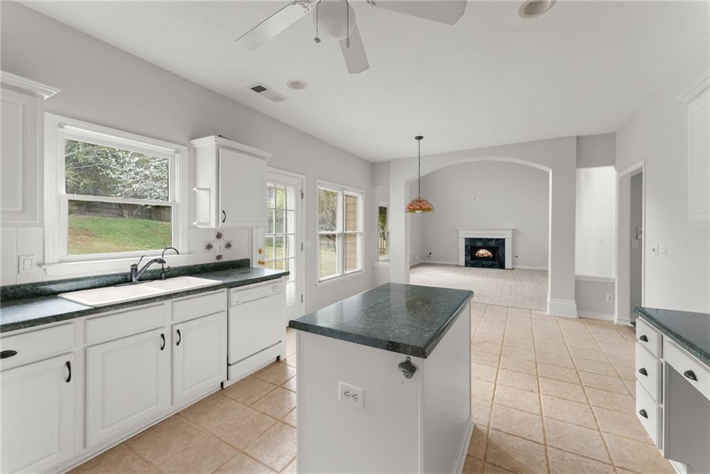 102 Cornwall Court, Woodstock, Georgia image 11