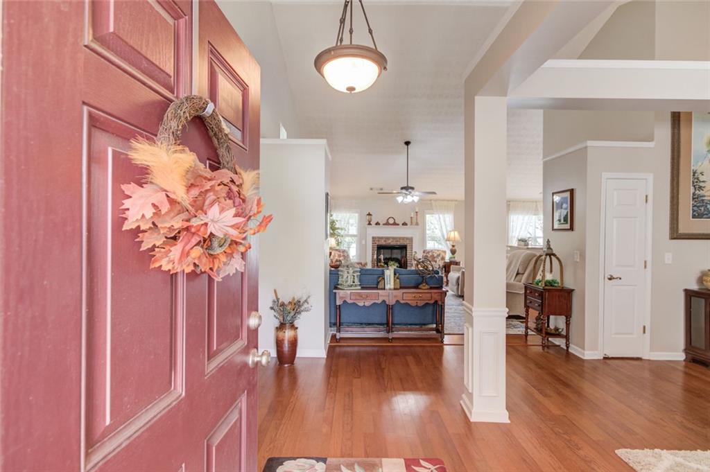 253 Lakeview Bend Circle