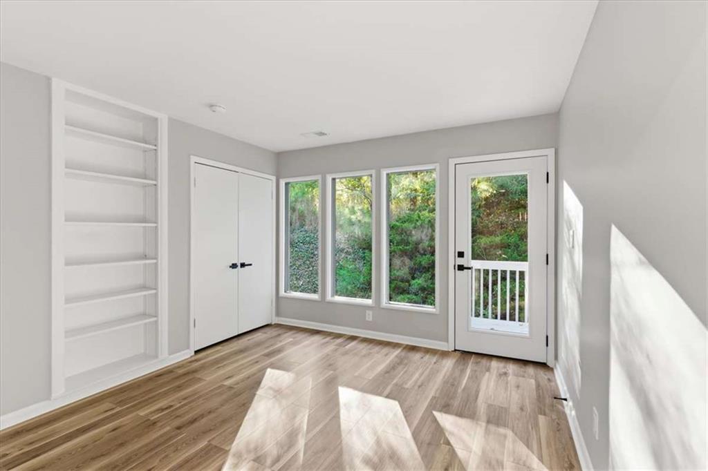 Davis Woods - Residential