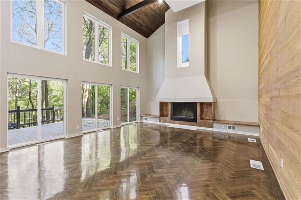 Davis Woods - Residential