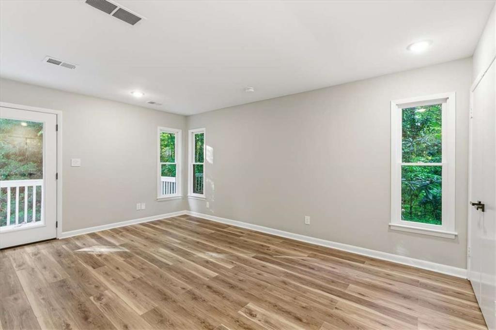 Davis Woods - Residential