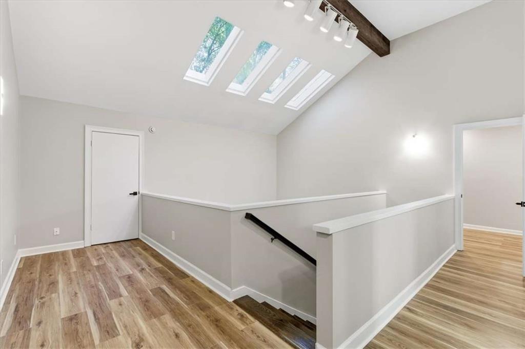 Davis Woods - Residential