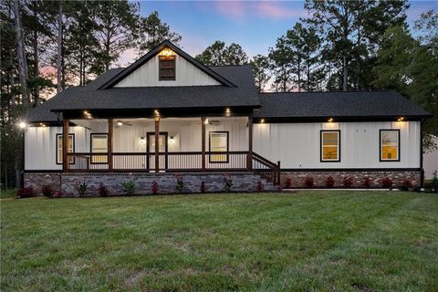 Homes For Sale - 98 W Reese Street<br/> Monroe, GA 30655