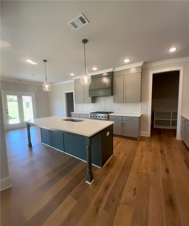 4015 Sierra Vista Circle