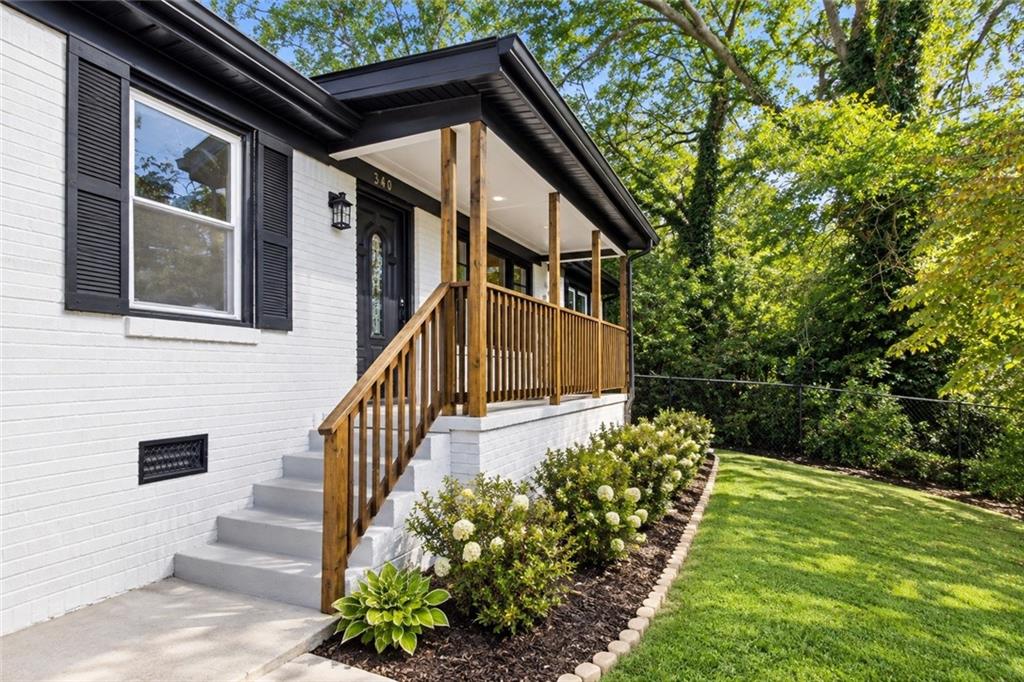 Photo of 340 Brooks Avenue SW, Atlanta, GA 30310 (MLS # 7837876)