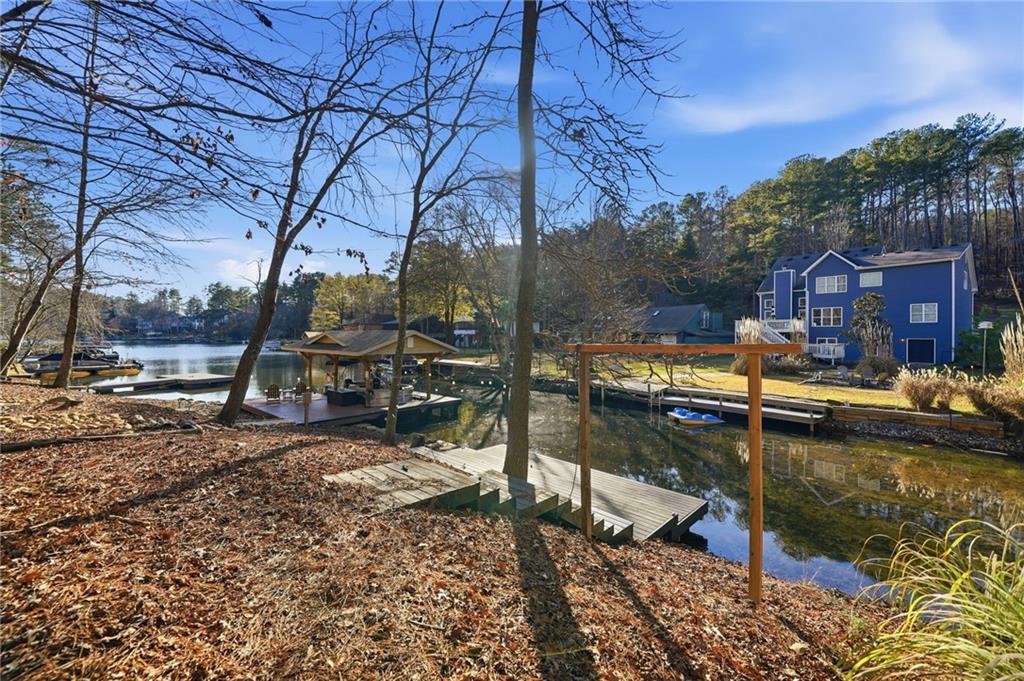 118 Broadwater Court