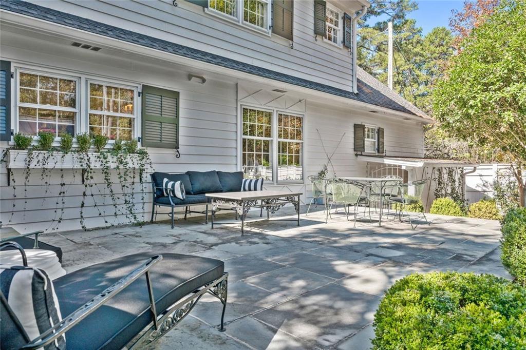 OAKTON - Residential