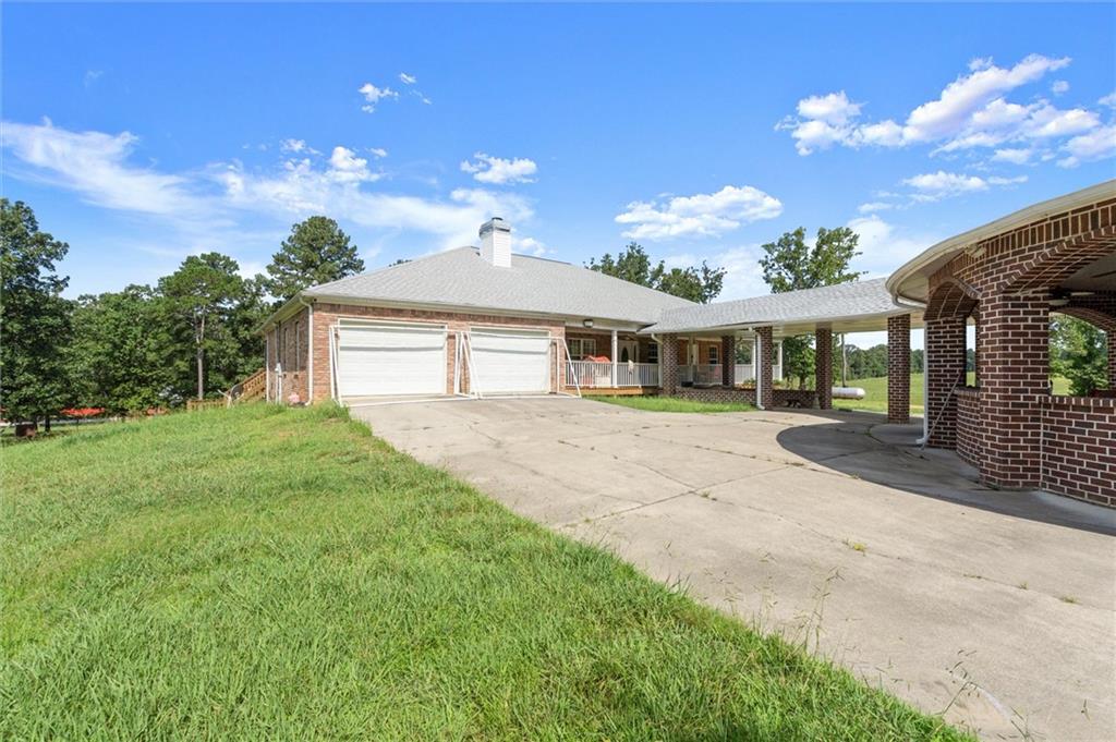 788 Nesbit Loop NE
