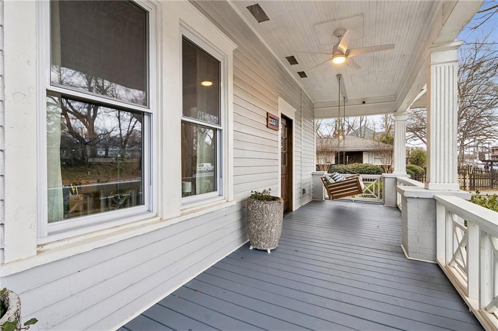 2053 Oakview Road SE