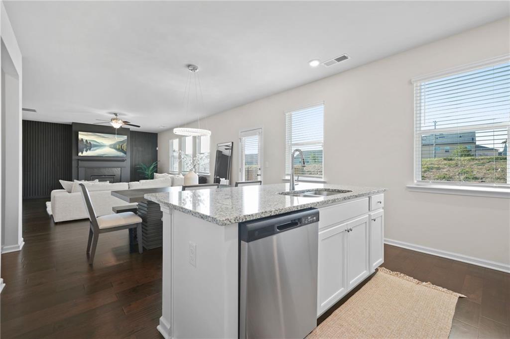 7161 Gladstone Circle, Lithonia, Georgia image 12