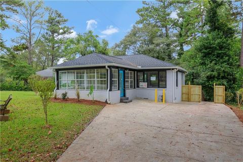 Homes For Sale - 2631 Patrick Court<br/> Atlanta, GA 30317