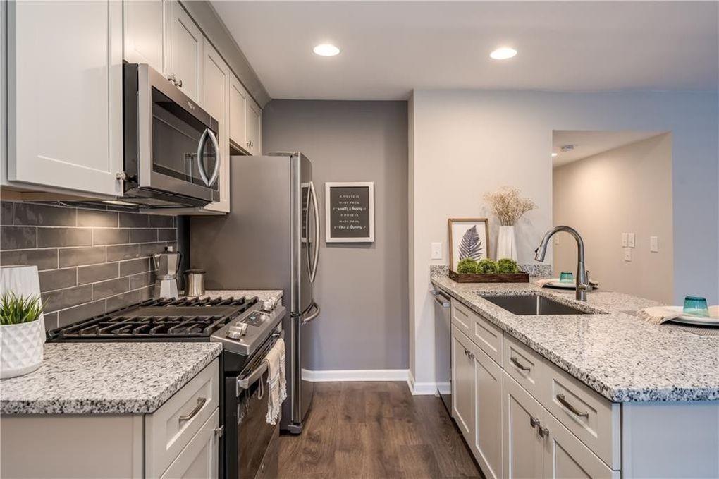 Henderson Place - Residential