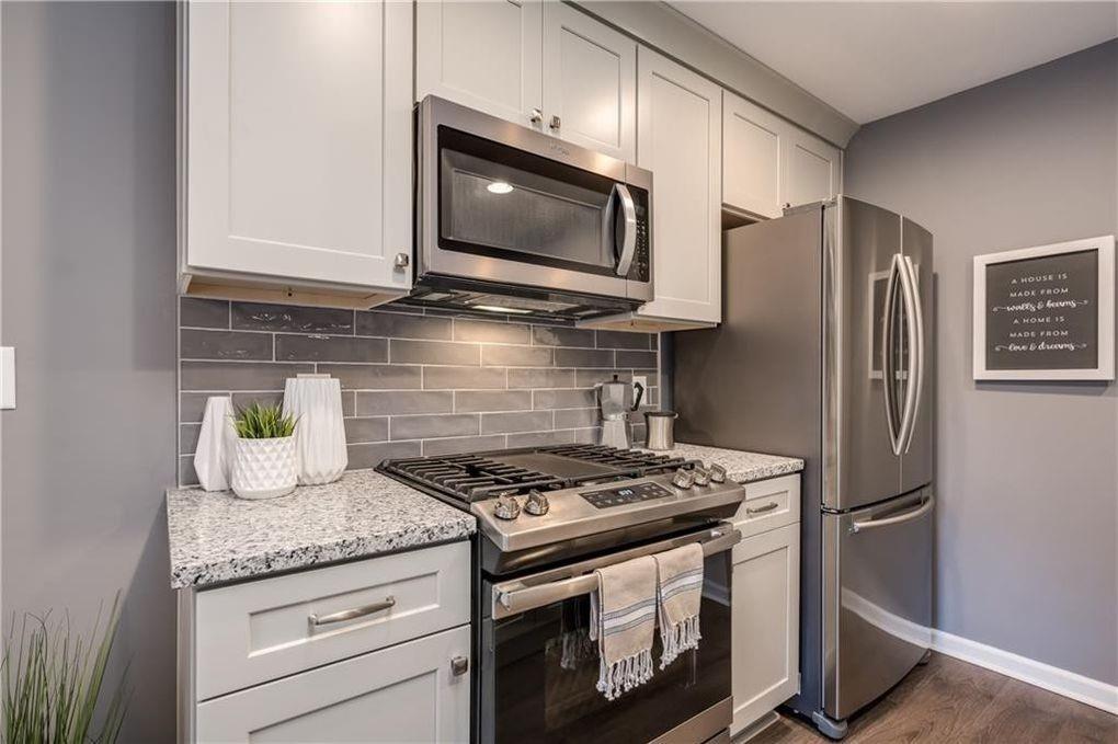 Henderson Place - Residential