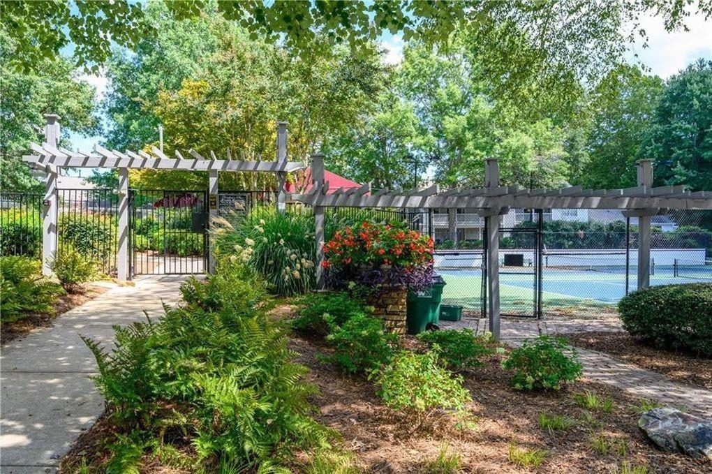 Henderson Place - Residential