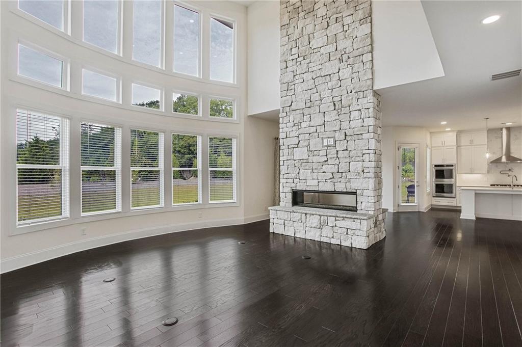 3330 Carswell Bend