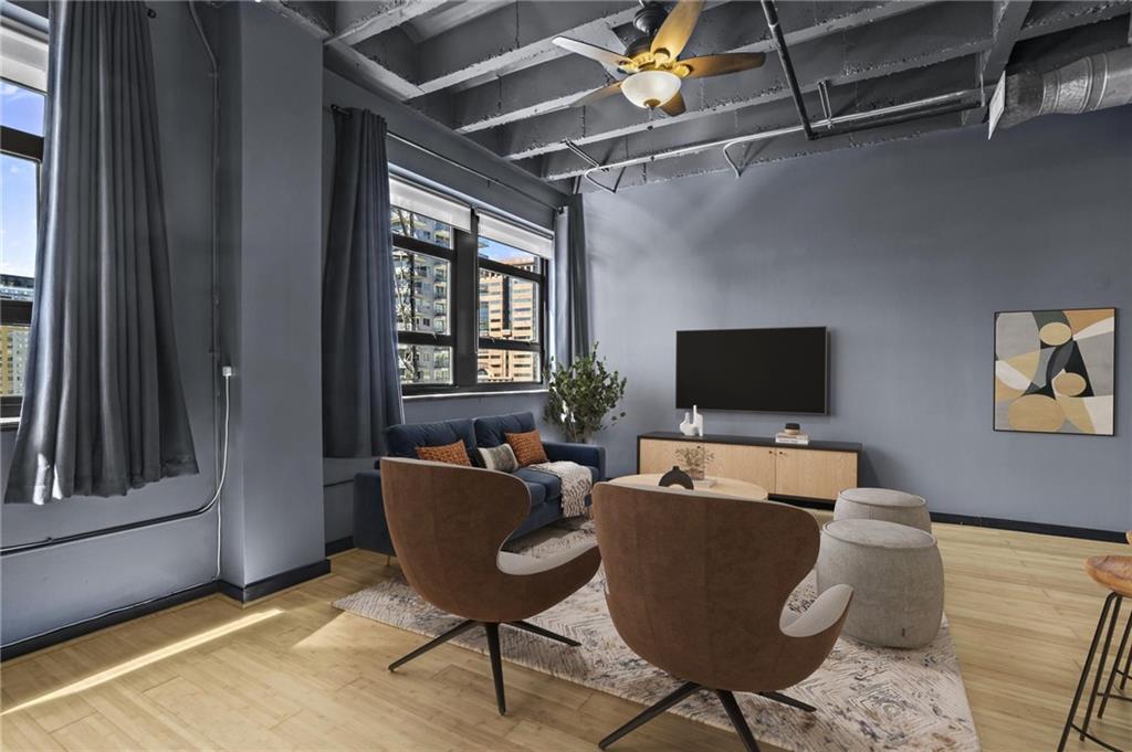 878 Peachtree Street NE 727