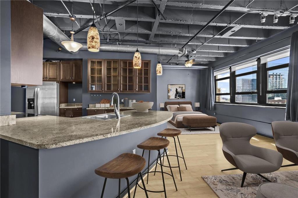 878 Peachtree Street NE 727