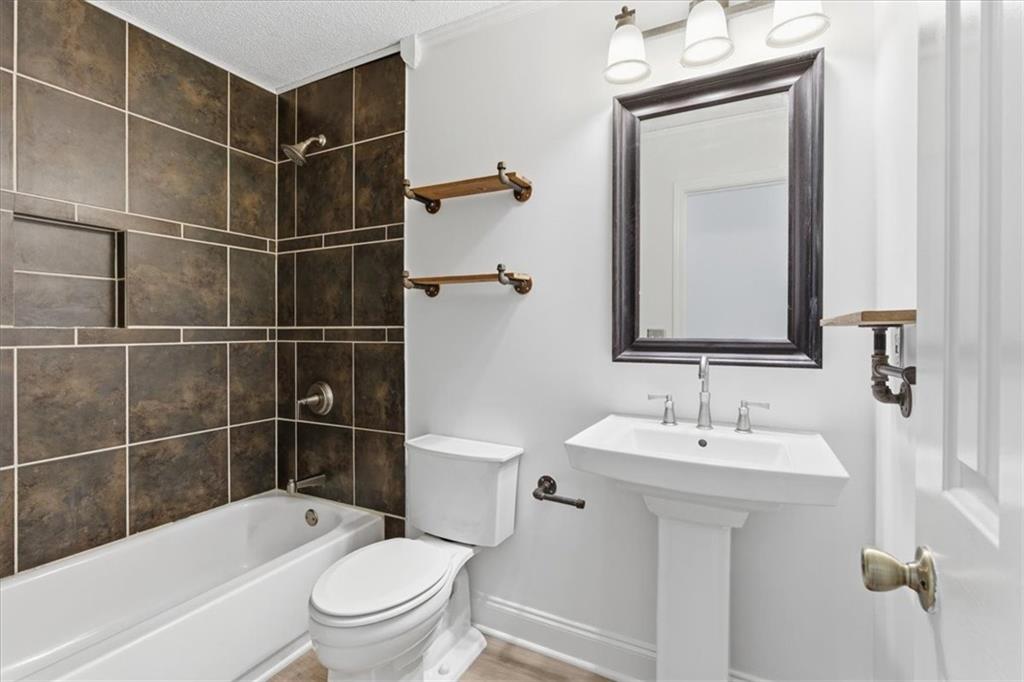 Hickory Station - Residential