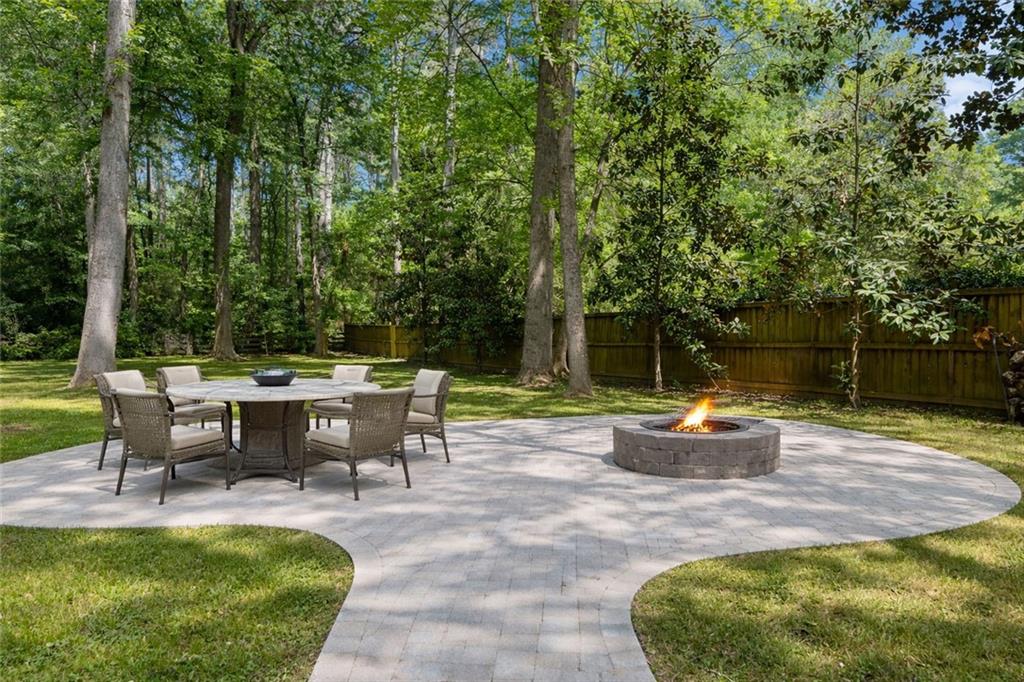 1785 Meadowdale Ave NE