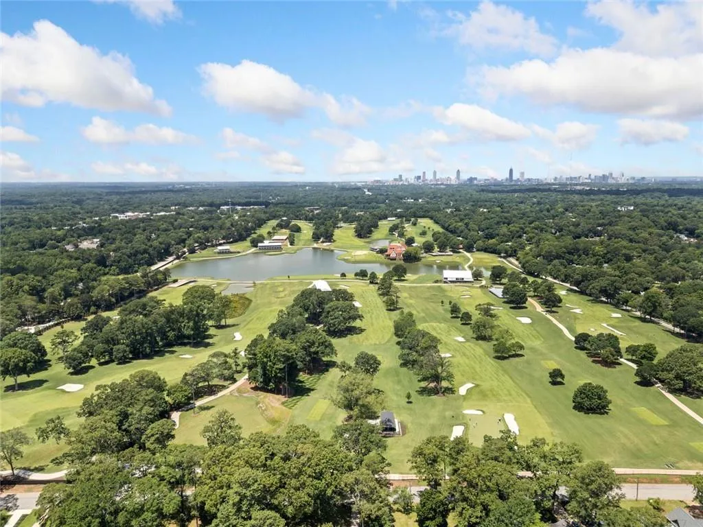 Atlanta, Georgia 30317, United States, 3 Bedrooms Bedrooms, ,3 BathroomsBathrooms,Residential,Active,241560