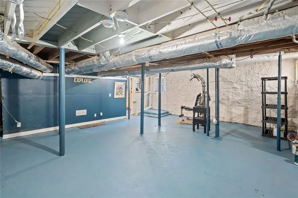 Atlanta, Georgia 30317, United States, 3 Bedrooms Bedrooms, ,3 BathroomsBathrooms,Residential,Active,241560