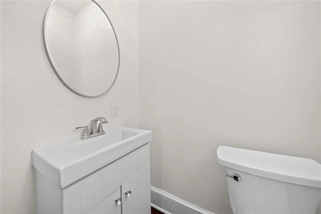 Atlanta, Georgia 30317, United States, 3 Bedrooms Bedrooms, ,3 BathroomsBathrooms,Residential,Active,241560