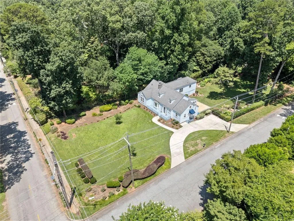 Atlanta, Georgia 30317, United States, 3 Bedrooms Bedrooms, ,3 BathroomsBathrooms,Residential,Active,241560