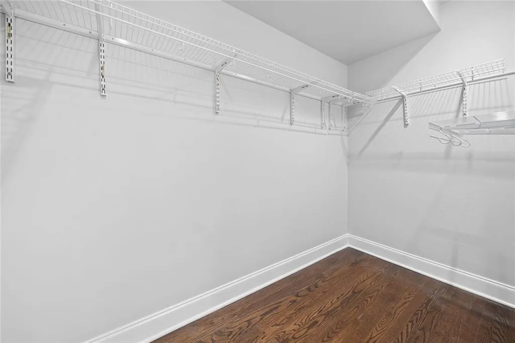 Atlanta, Georgia 30317, United States, 3 Bedrooms Bedrooms, ,3 BathroomsBathrooms,Residential,Active,241560