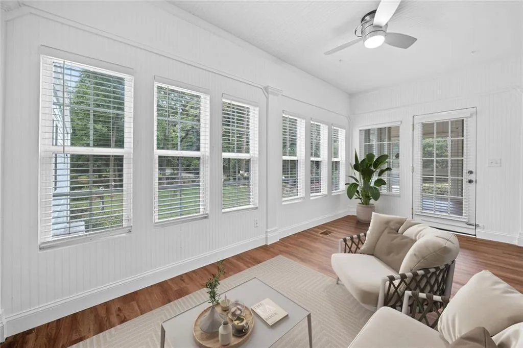 Atlanta, Georgia 30317, United States, 3 Bedrooms Bedrooms, ,3 BathroomsBathrooms,Residential,Active,241560