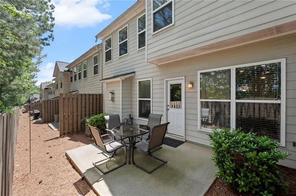 Woodstock, Georgia 30188, United States, 3 Bedrooms Bedrooms, ,3 BathroomsBathrooms,Residential,Active,119882