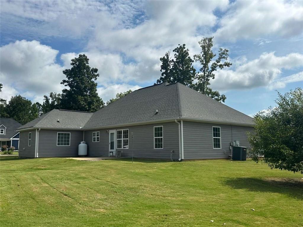 2 Misty Oaks Lane
