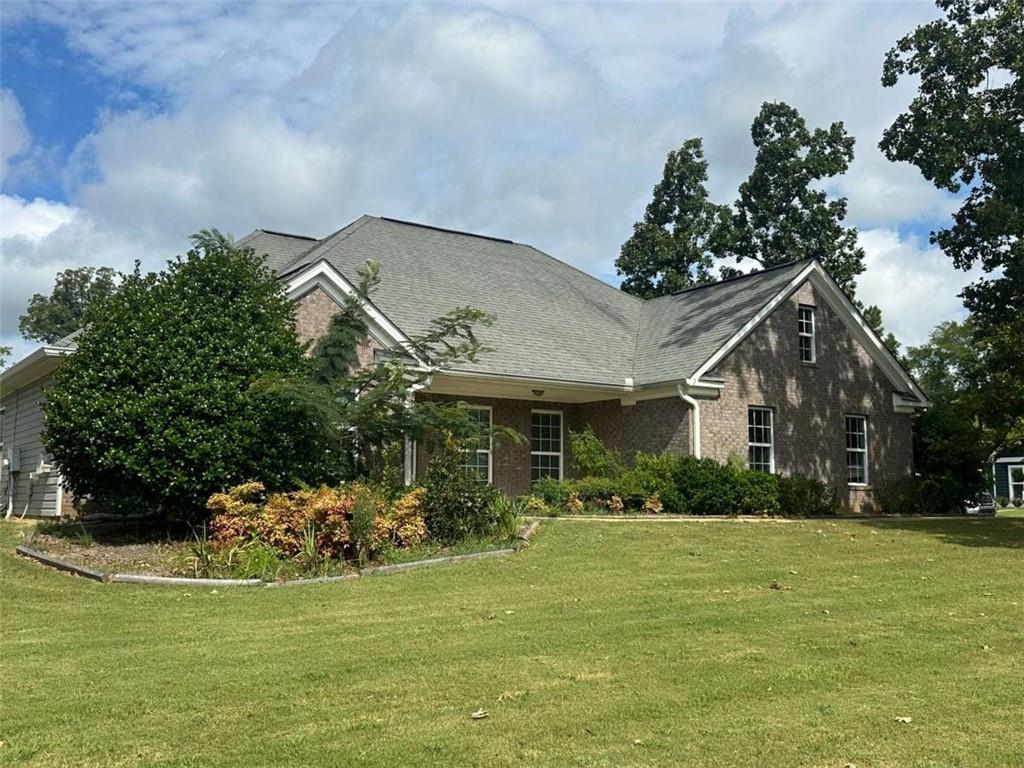 2 Misty Oaks Lane