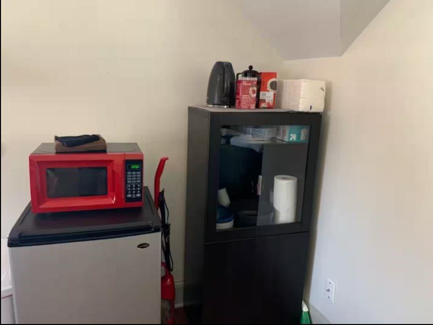 2284 Cottage Grove Avenue SE Carriage House