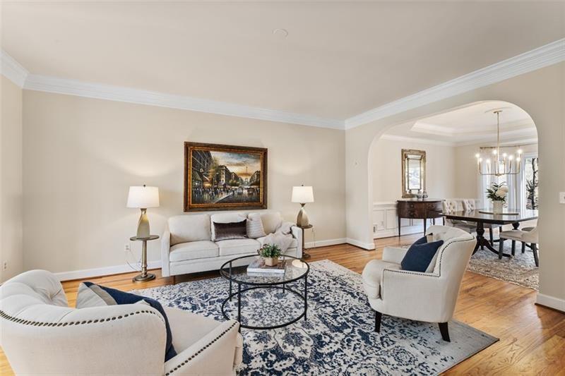 9570 Huntcliff Trace