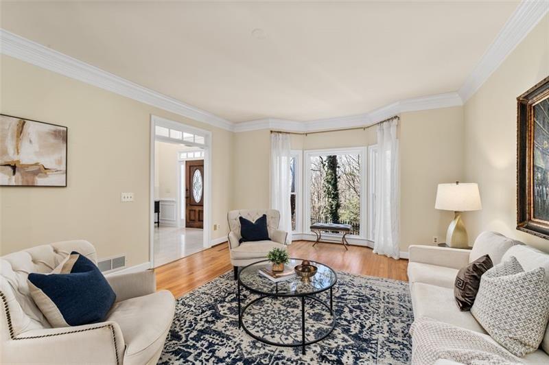 9570 Huntcliff Trace