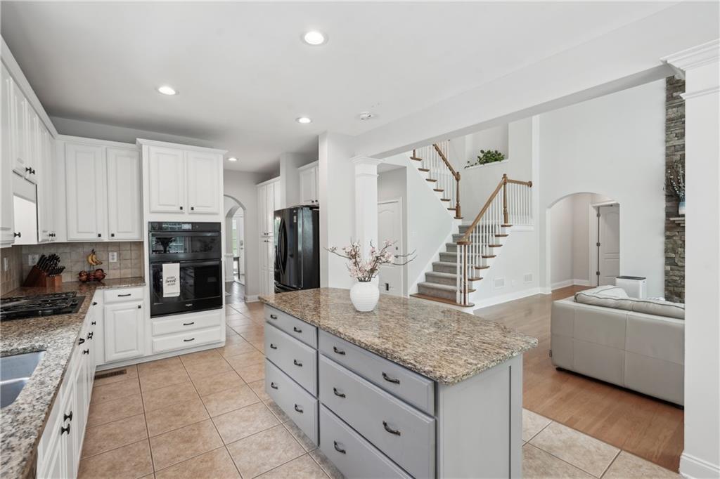 553 Augusta Drive, Canton, Georgia image 17
