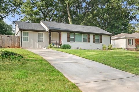 2769 Glenvalley Drive Decatur GA 30032