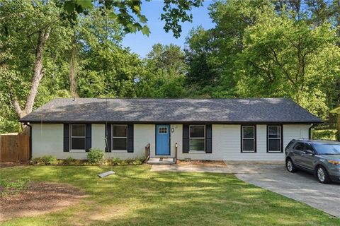 Homes For Sale - 4336 Colony East Drive<br/> Stone Mountain, GA 30083
