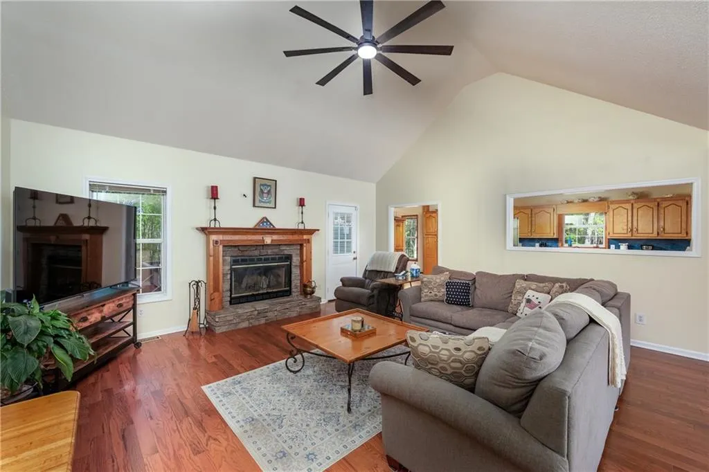 Canton, Georgia 30114, United States, 4 Bedrooms Bedrooms, ,3 BathroomsBathrooms,Residential,Active,105788