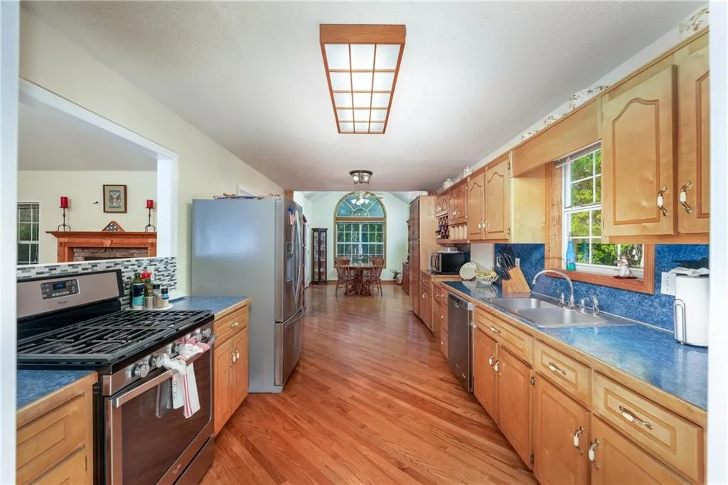 Canton, Georgia 30114, United States, 4 Bedrooms Bedrooms, ,3 BathroomsBathrooms,Residential,Active,105788