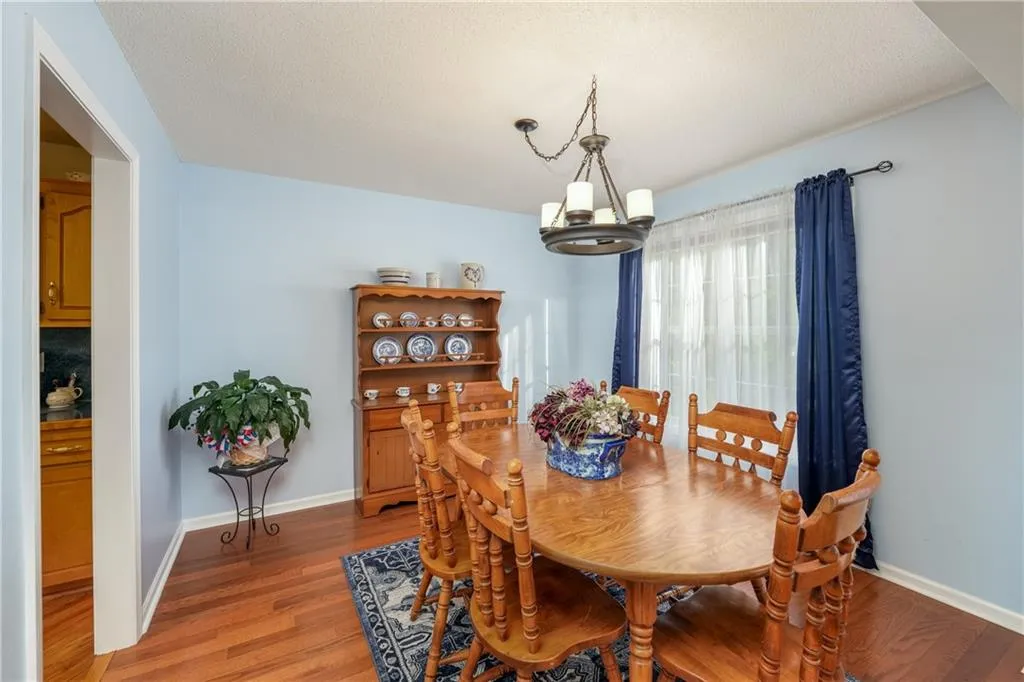 Canton, Georgia 30114, United States, 4 Bedrooms Bedrooms, ,3 BathroomsBathrooms,Residential,Active,105788