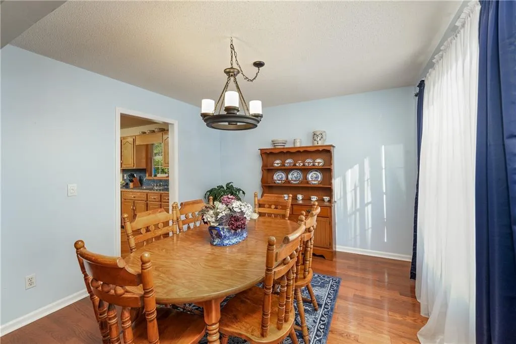 Canton, Georgia 30114, United States, 4 Bedrooms Bedrooms, ,3 BathroomsBathrooms,Residential,Active,105788