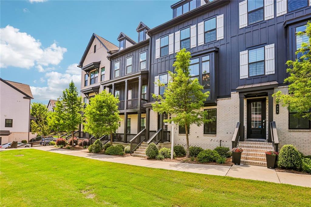 933 Catamaran Court