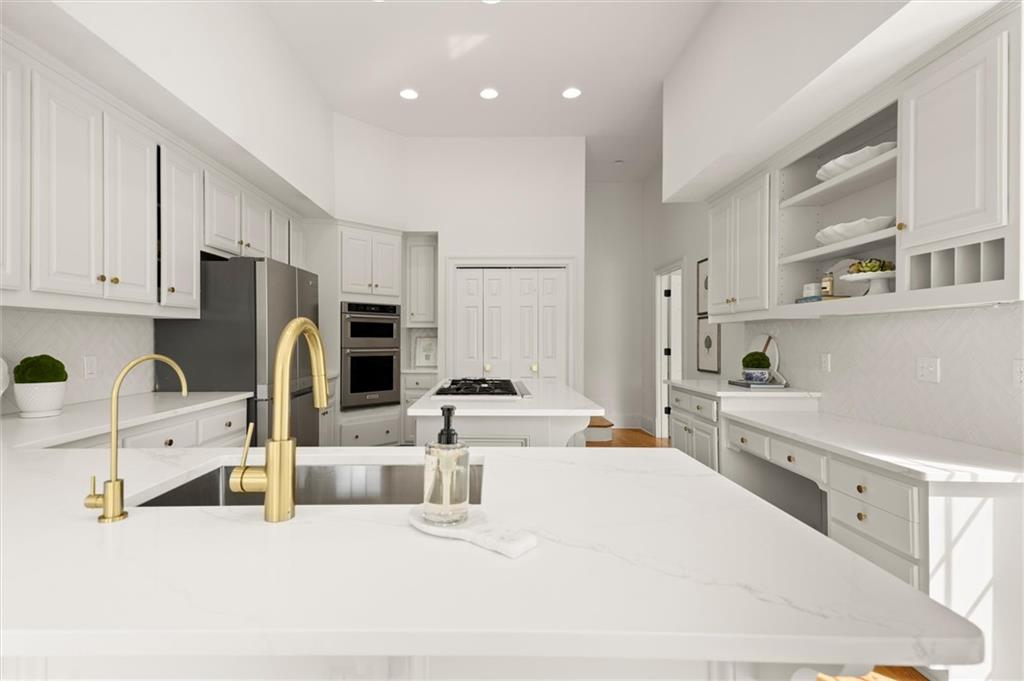 Atlanta Country Club - Residential