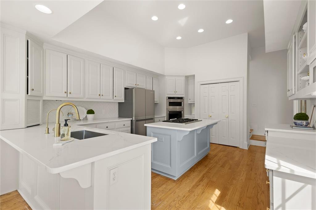 Atlanta Country Club - Residential