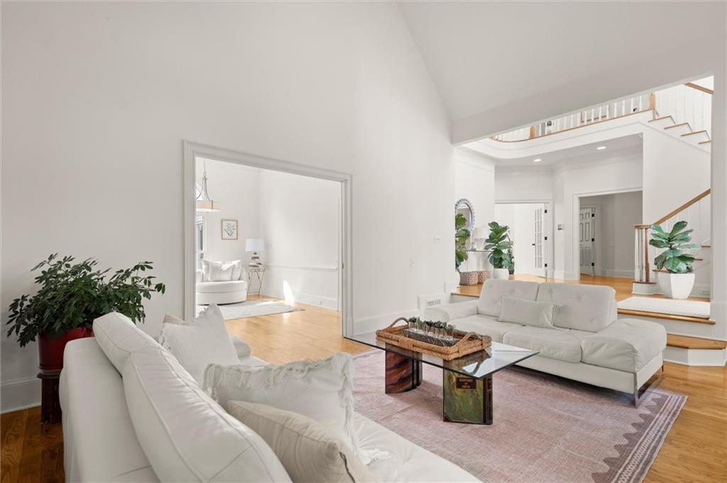 Atlanta Country Club - Residential