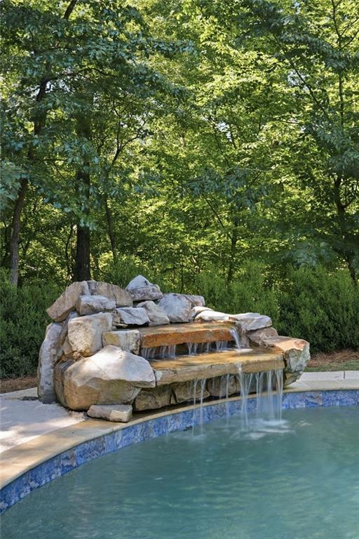 3084 Grove View Court