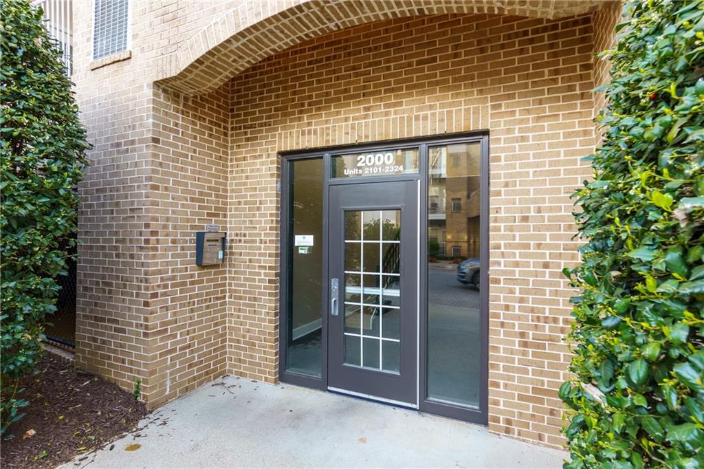 220 Renaissance Parkway NE 2107